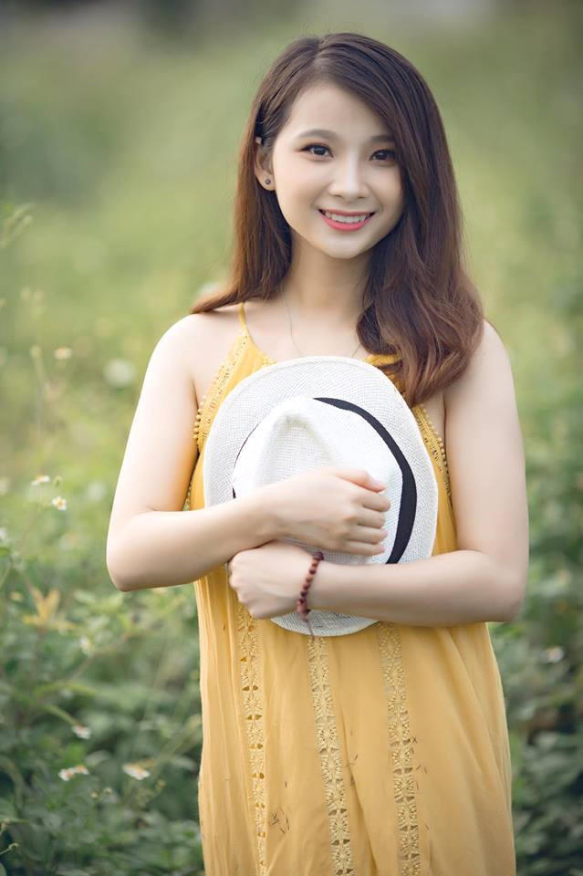 Vẻ đẹp rạng ngời của Linh Trang "đốn tim" cư dân mạng.