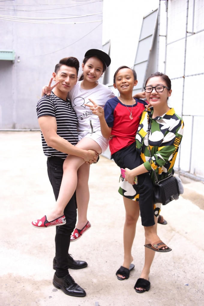 Lần đầu tiên cô trò Văn Mai Hương - Hồ Văn Cường song ca trong Vietnam Idol 2016
