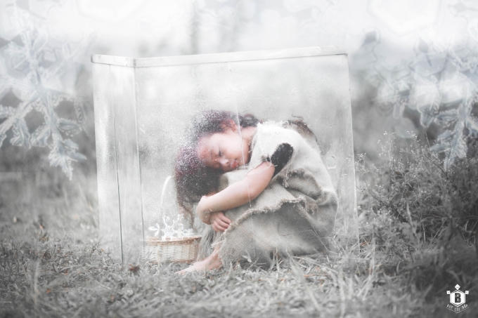 Trong xã hội đó, dường như bị cách ly hoàn toàn...