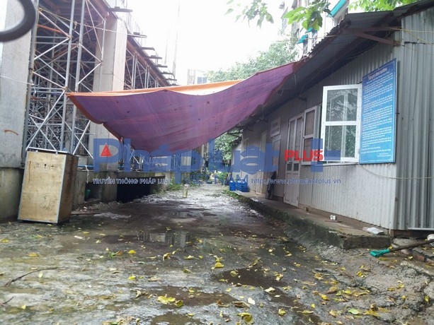 Khu vực quản lý công trình đóng kín cửa.