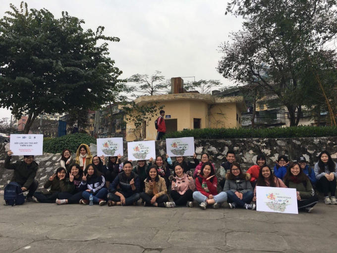 Việc làm ý nghĩa này, không chỉ thu hút được các thành viên trong CLB Tình nguyện Cỏ 4 lá mà còn thu hút được sự tham ra của nhiều bạn sinh viên đang sinh sống, học tập tại Hà Nội.