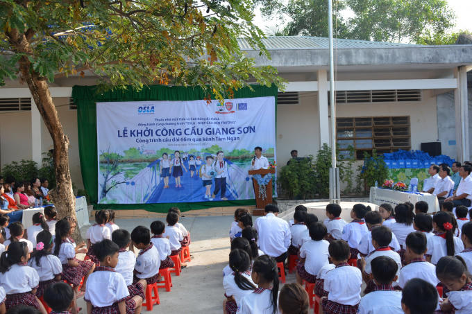 Ông Đoàn Sĩ Hiền - Phó chủ tịch Tập đoàn Dược phẩm Merap phát biểu trong buổi   lễ khởi công. Ảnh: Quốc Bảo