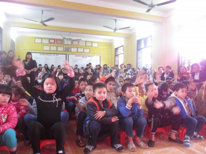 Những gương mặt ngây thơ, nụ cười hồn nhiên của các em.