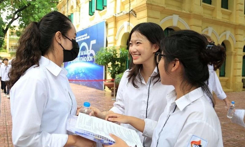 Học sinh ôn thi tốt nghiệp THPT (Ảnh minh họa).