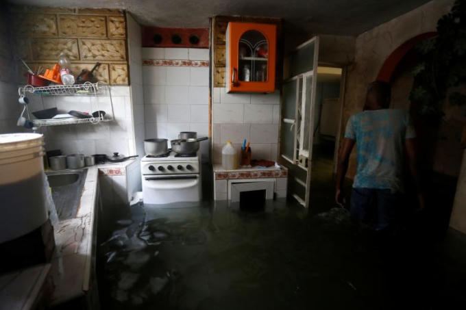 Irma là một trong những cơn bão mạnh nhất từng được ghi nhận trên Đại Tây Dương. Nó đã đổ bộ vào bang Florida của Mỹ trong ngày 10/9, gây ra tình trạng ngập lụt và mất điện trên diện rộng.