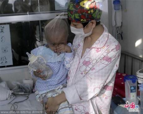 4 c&acirc;u chuyện rung động t&acirc;m can về sự hy sinh của cha mẹ