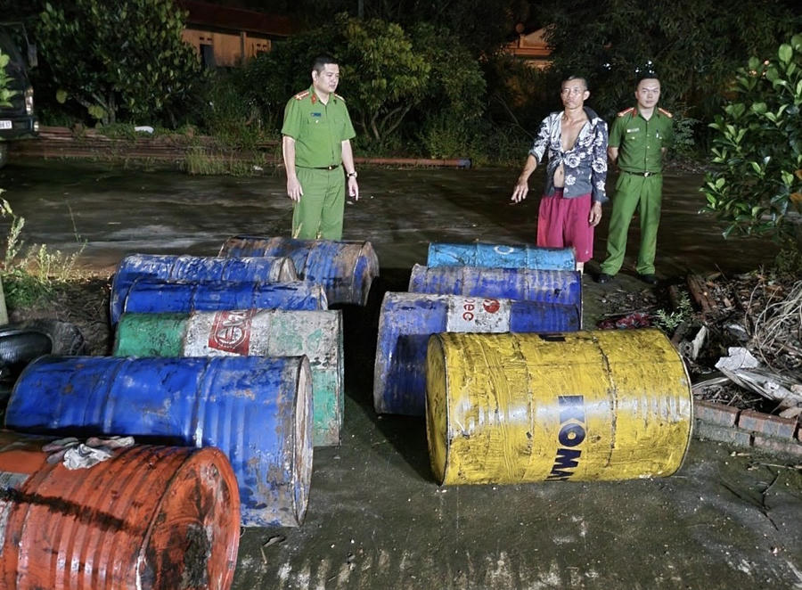 tang-vat-vi-pham-bi-cong-an-xa-dong-rui-phat-hien-thu-giu