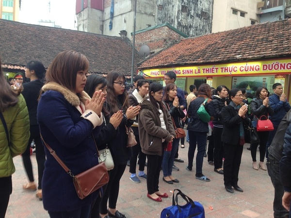 Tọa lạc tại số 382 phố Tây Sơn, phường Thịnh Quang, quận Đống Đa, Hà Nội. Chùa Phúc Khánh, Di tích lịch sử - văn hóa quốc gia cũng được rất nhiều người lựa chọn là điểm đến cho ngày Tết Nguyên tiêu này.