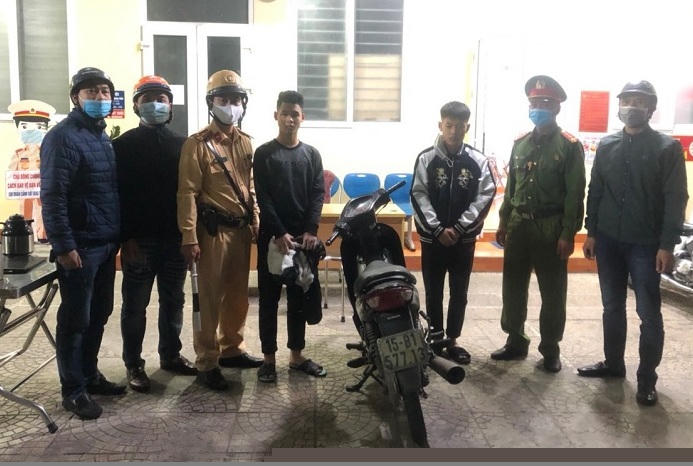Vũ Hoàng Anh và Đào Hoàng Quyền