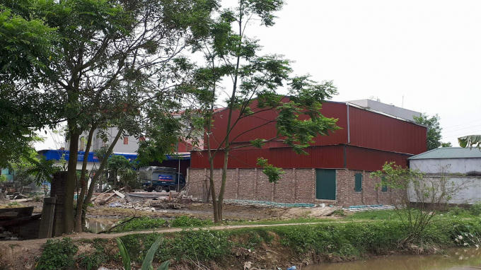 Khu vực được cho là nhà máy của Công ty sơn Apex Việt Nam.