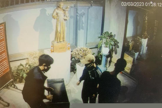 Bắt giữ ổ nhóm trộm cắp tài sản công đức tại Nhà thờ lớn Hà Nội