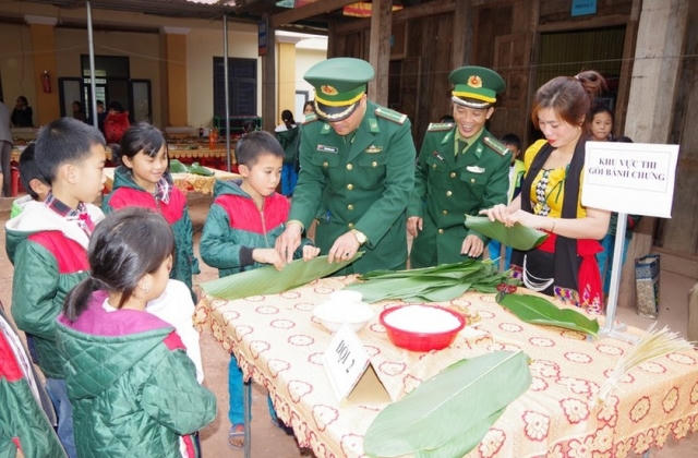 Náo nức Xuân Biên phòng trên biên giới cả nước