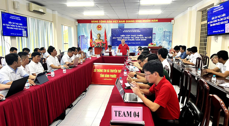 Hàng năm, Đội ứng cứu sự cố an toàn thông tin mạng trên địa bàn tỉnh đều tổ chức diễn tập thực chiến đảm bảo ATTT, ứng cứu sự cố cho cán bộ chuyên trách công nghệ thông tin, thành viên Đội ứng cứu sự cố của tỉnh.