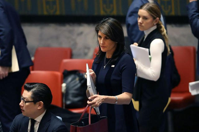 Đại sứ Nikki Haley tại phiên họp khẩn cấp của Hội đồng Bảo an do Anh triệu tập về vụ tấn công cựu điệp viên Nga (Ảnh: AFP)