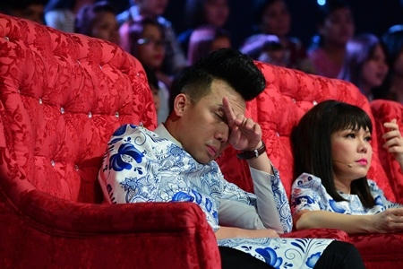 Trấn Th&agrave;nh hết hồn với ngoại h&igrave;nh &ldquo;xấu đẳng cấp&rdquo; của th&iacute; sinh L&agrave;ng H&agrave;i Mở Hội