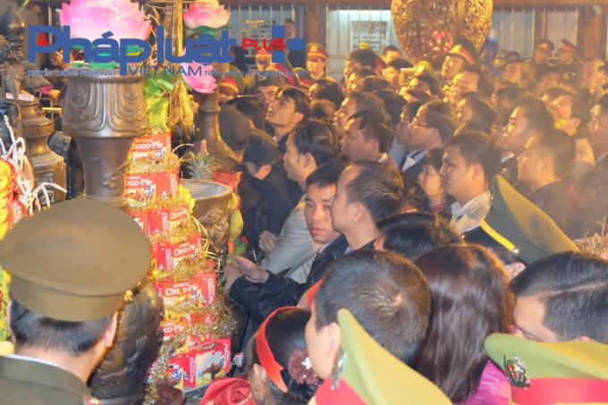 Lực lượng an ninh dày đặc để đảm bảo an ninh.