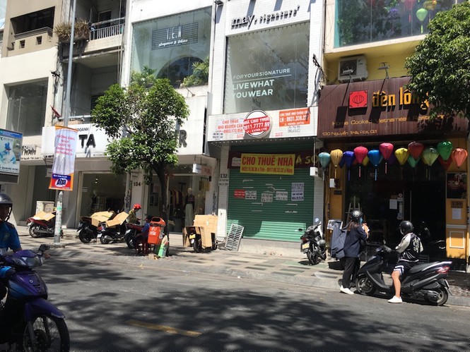 Mặt bằng 'tiền tỷ' bỏ hoang ở Sài Gòn vì dịch Covid-19 - ảnh 4