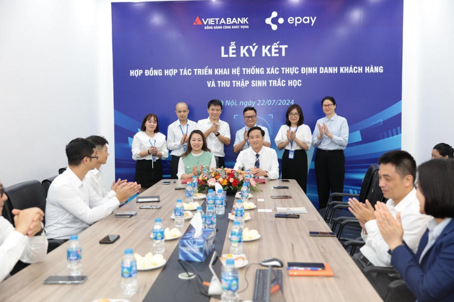 Lễ ký kết hợp tác giữa VietABank và EPAY.