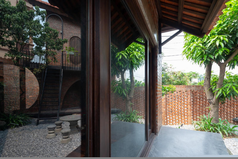 nhà cổ ở ngoại thành Hà Nội, nhà xây trên đất tổ ở Đông Anh, nhà cổ ở Hà Nội, nhà gạch ở Hà Nội