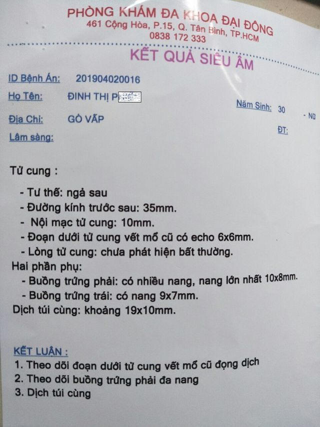 Kết quả siêu âm của phòng khám ghi rõ "buồng trứng phải đa nang"