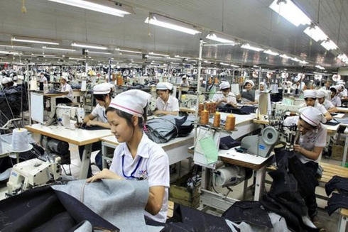 Ngành may có trên 2,5 triệu người, trong đó có 80% nữ. Ảnh: KT