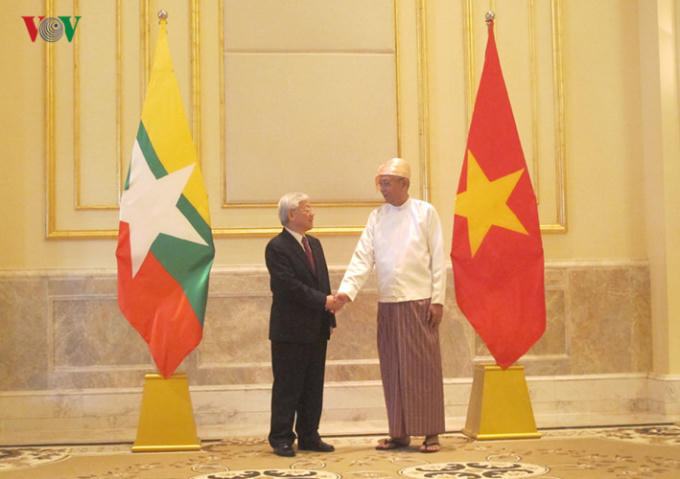 Tổng Bí thư Nguyễn Phú Trọng bày tỏ vui mừng lần đầu tiên đến thăm đất nước Myanmar tươi đẹp và giàu lòng mến khách; chân thành cảm ơn Tổng thống Htin Kyaw đã dành cho Tổng Bí thư và Đoàn tình cảm nồng hậu và sự đón tiếp trọng thị. Tổng Bí thư Nguyễn Phú Trọng nhất trí cho rằng chuyến thăm lần này là dịp để hai bên trao đổi, thống nhất các định hướng chiến lược, tạo dấu mốc mới, tầm cao mới và động lực mới cho quan hệ hai nước trên tất cả các lĩnh vực trong  thời gian tới.