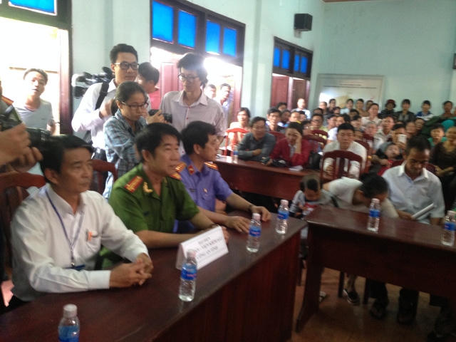 Một góc Hội trường tại buổi xin lỗi.