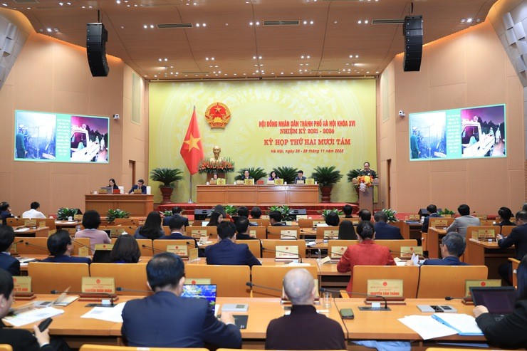 Quang cảnh kỳ họp.