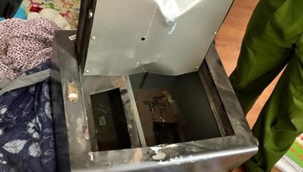 Hình ảnh chiếc két sắt nhà Đăng Khôi bị phá. Ảnh: FBNV