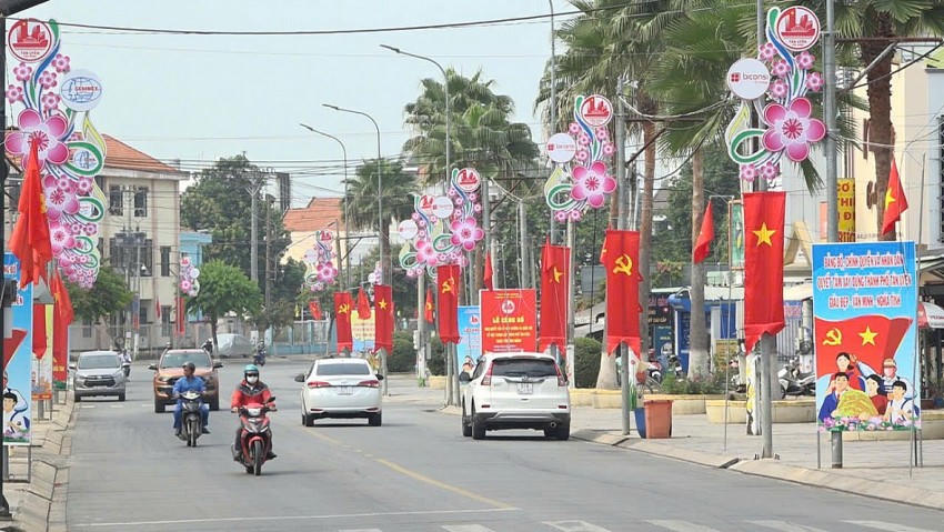 Hiện nay, tỉnh Bình Dương có 9 đơn vị hành chính cấp huyện (5 thành phố, 4 huyện) và 91 đơn vị hành chính cấp xã (39 xã, 47 phường, 5 thị trấn).