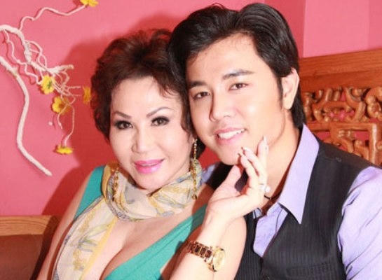 Vũ Hoàng Việt và Yyonne Thúy Hoàng là cặp đôi đũa lệch được săn đón nhiều nhất trong showbiz Việt. Ảnh: internet.