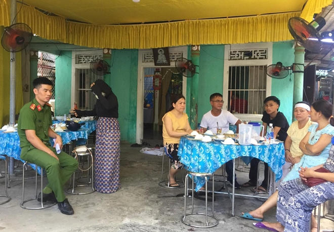 Ngôi nhà nơi nạn nhân bị cứa cổ.