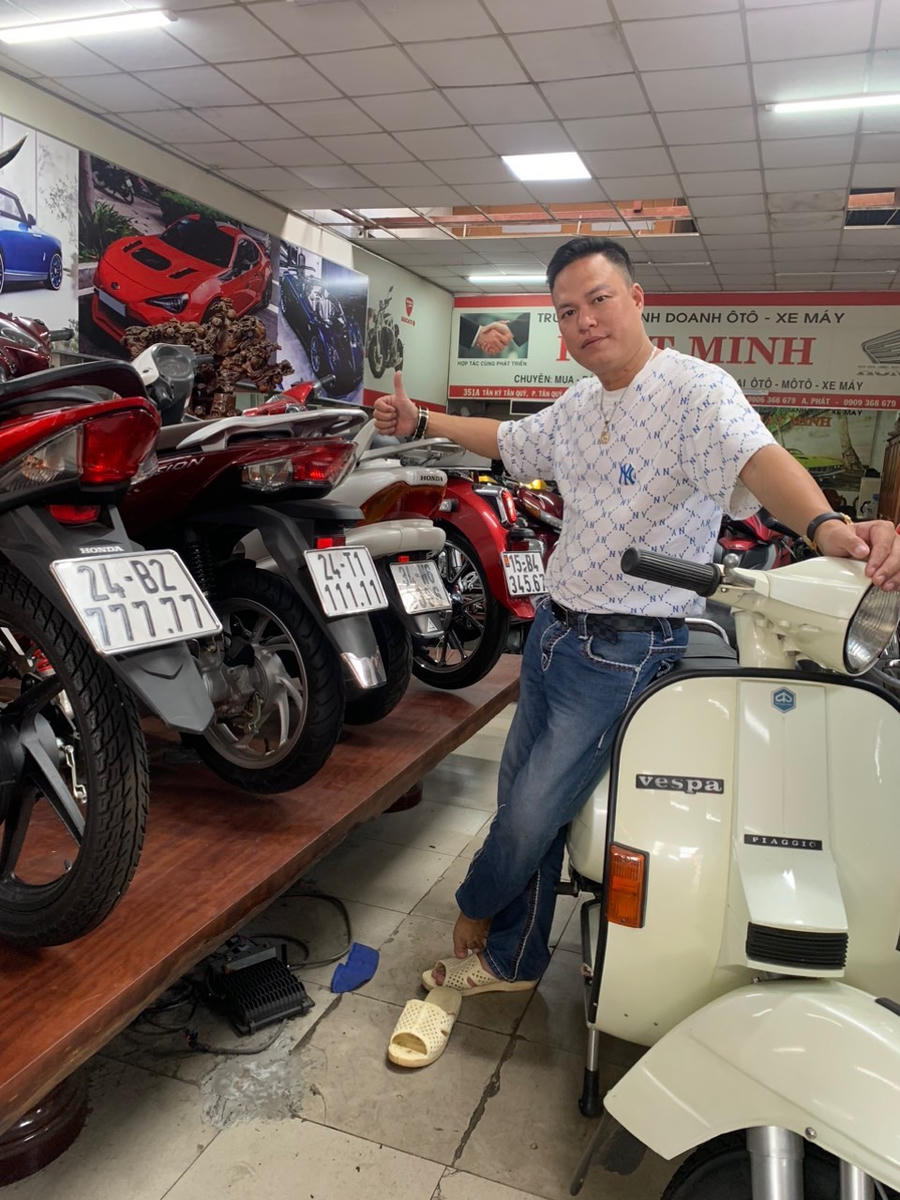 Một cửa hàng buôn bán xe máy biển số “VIP” tại TP HCM.