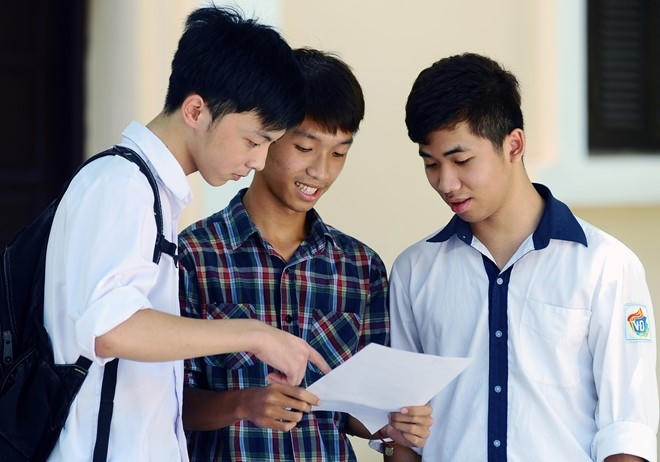 Bộ GD-ĐT đang cân nhắc có thể kéo dài thời hạn nộp hồ sơ hơn so với khoảng 2 ngày như dự kiến. (Ảnh minh họa: Zing News)