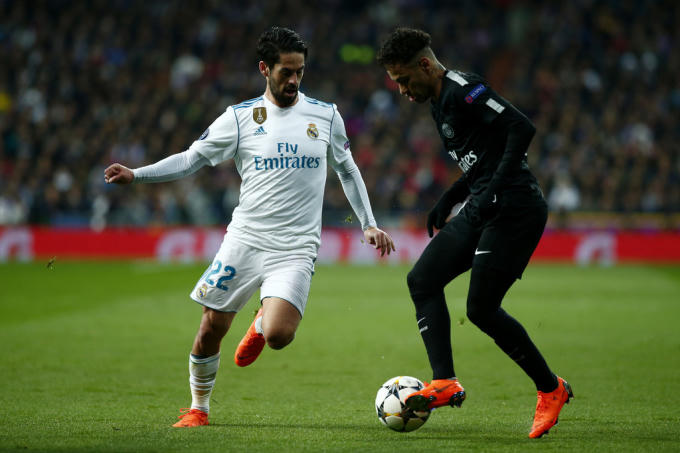 Real Madrid 3-1 PSG: Sự gi&agrave; giơ của nh&agrave; Vua