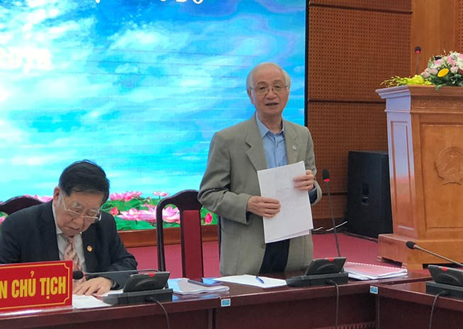 TS Đào Ngọc Nghiêm, Phó Chủ tịch Hội Quy hoạch phát triển đô thị Việt Nam, cho hay vấn đề di dời đã được đặt ra gần 20 năm qua nhưng đến nay chưa làm được.