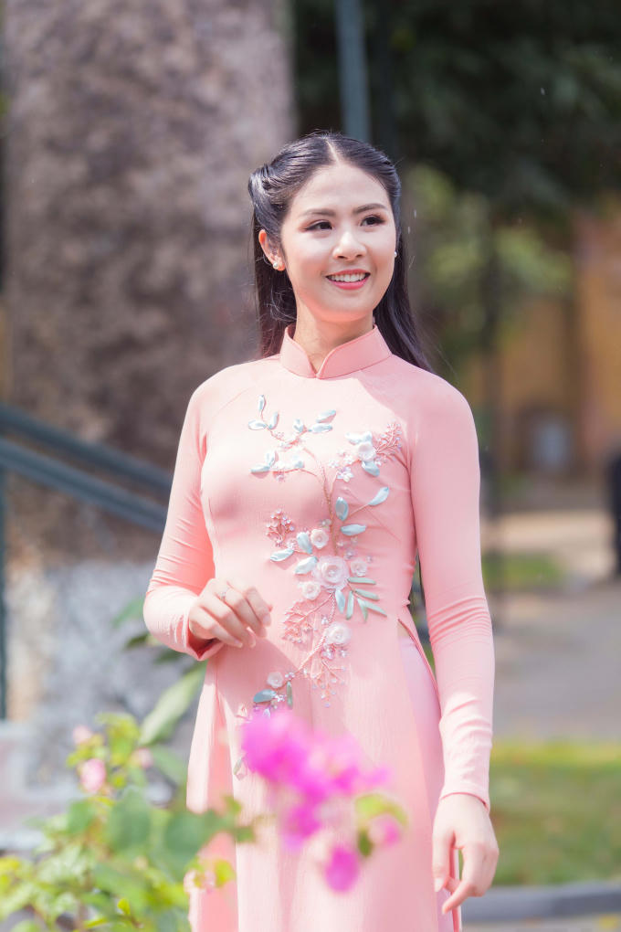 Ra mắt bộ sưu tập &ldquo;Ng&agrave;y hạnh ph&uacute;c