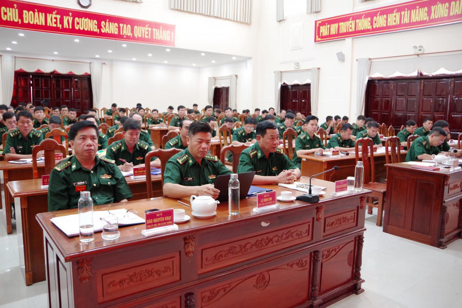 Đại biểu tham dự buổi phát động.