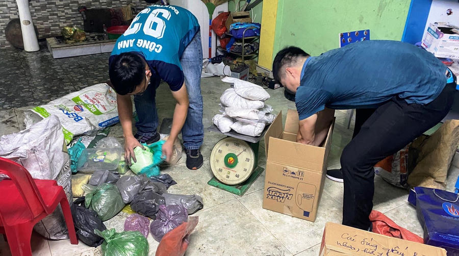 Thiết bị làm hạt tạo màu, làm dây cháy chậm và vật liệu chế tạo pháo