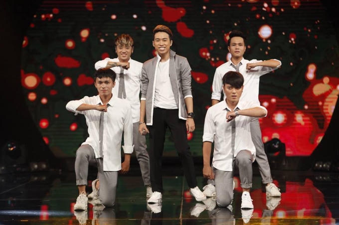 Quang Đạt thể hiện ca khúc sôi động "Hát với chú ve con".