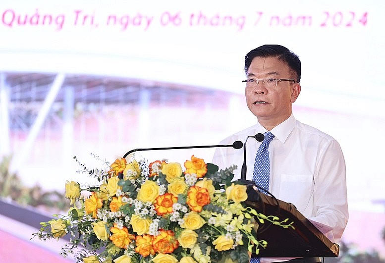 Phó Thủ tướng Lê Thành Long: Đến năm 2026, những chuyến bay mang theo khát vọng, hoài bão của người dân Quảng Trị sẽ cất cánh trên bầu trời - Ảnh: VGP/Đức Tuân