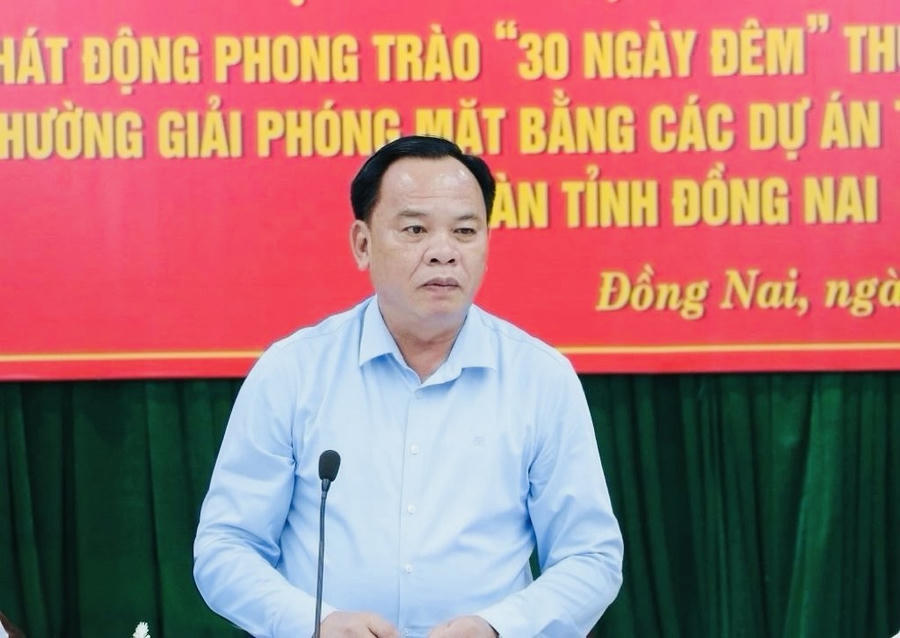 Quyền chủ tịch UBND tỉnh Đồng Nai Võ Tấn Đức chỉ đạo rà soát, xử lý nghiêm nếu phát hiện sai phạm trong vụ 112 hồ sơ dự án cao tốc Biên Hòa - Vũng Tàu có dấu hiệu chỉnh sửa.