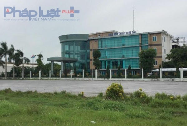 Nhà máy chiết xuất dầu của tập đoàn QMC.