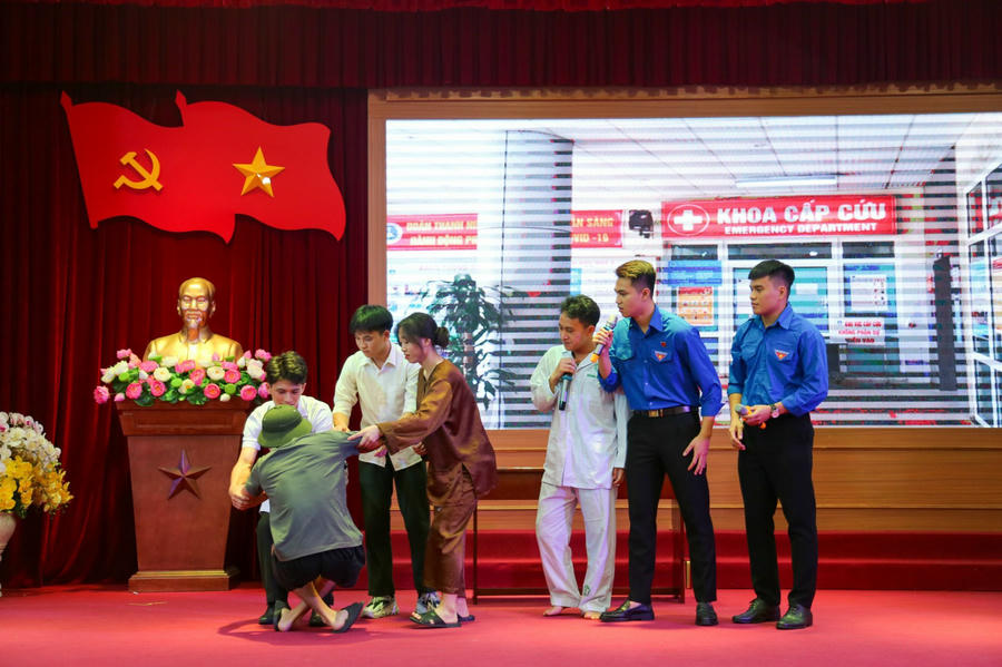 BDA9CE02-C19E-4F47-8946-99A290BB38AF.