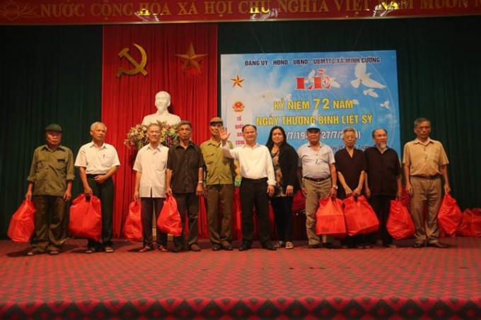 Ông Nguyễn Như Tuyển – GĐ Công ty TNHH XD-TM Anh Luân từng chia sẻ “Công ty luôn luôn kinh doanh, thu lợi nhuận trên cơ sở nền tảng văn hóa...