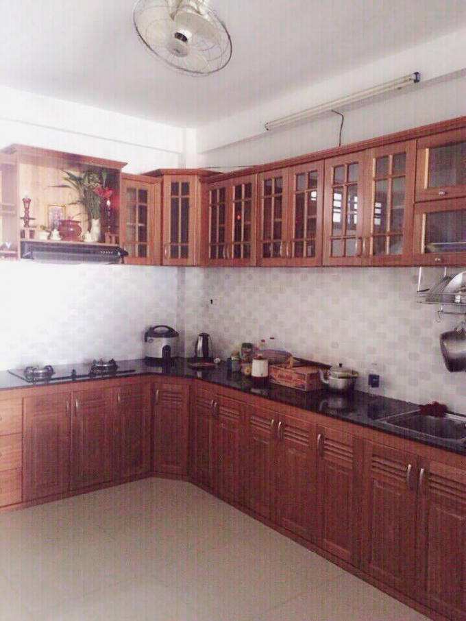 Nội thất gỗ Lim Hoàng Anh Gia Lai, đầy đủ thiết bị để kinh doanh.