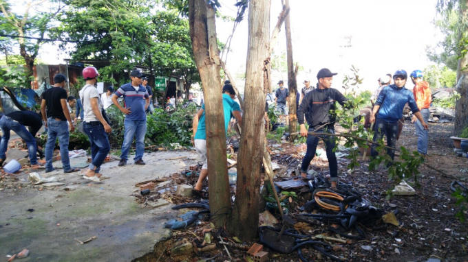 Nhóm người ngang nhiên vào "cưỡng chế".