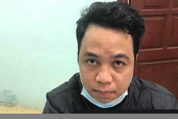 Nghi phạm Thành tại cơ quan công an.