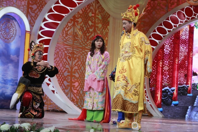 Sự xuất hiện lần đầu tiên của MC, diễn viên Bình Minh trong Táo Quân 2016