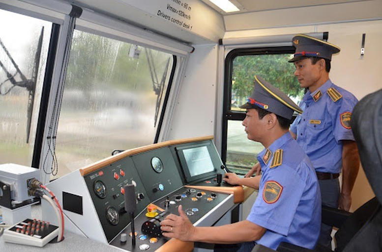 Bộ Y tế quy định tiêu chuẩn sức khỏe người điều khiển phương tiện đường sắt.